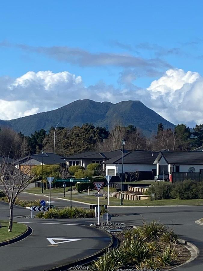 Views On Victory Apartment