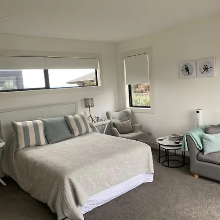 Views On Victory Apartment Taupo Exterior photo